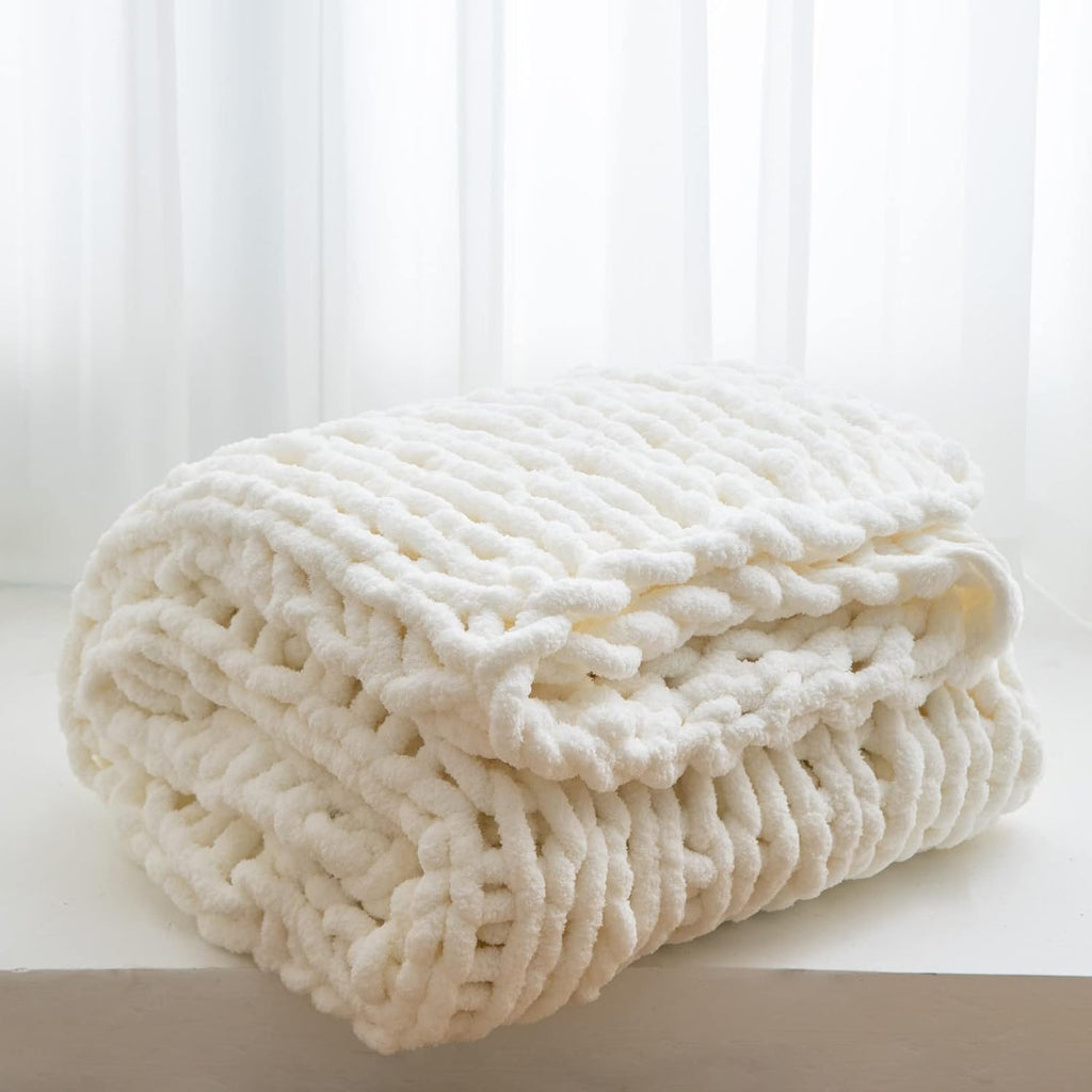 Chunky Knit Cream White Throw Blanket