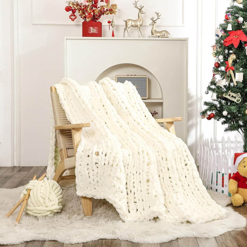 Chunky Knit Cream White Throw Blanket